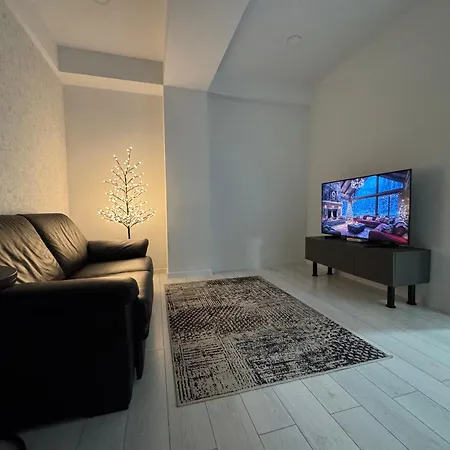 Rentnow Large And Cozy Apartment In The Center, Parking Chisinau Exterior photo