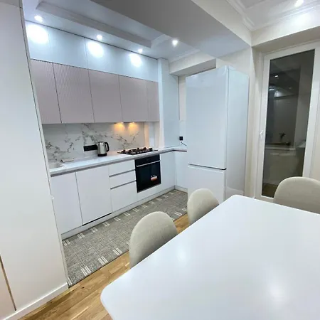 Rentnow Large And Cozy Apartment In The Center, Parking Chisinau Exterior photo