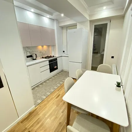 Rentnow Large And Cozy Apartment In The Center, Parking Chisinau Exterior photo