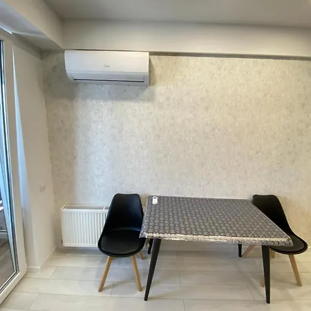 Rentnow Large And Cozy Apartment In The Center, Parking Chisinau Exterior photo