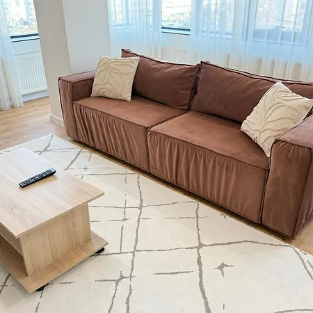 Rentnow Large And Cozy Apartment In The Center, Parking Chisinau Exterior photo