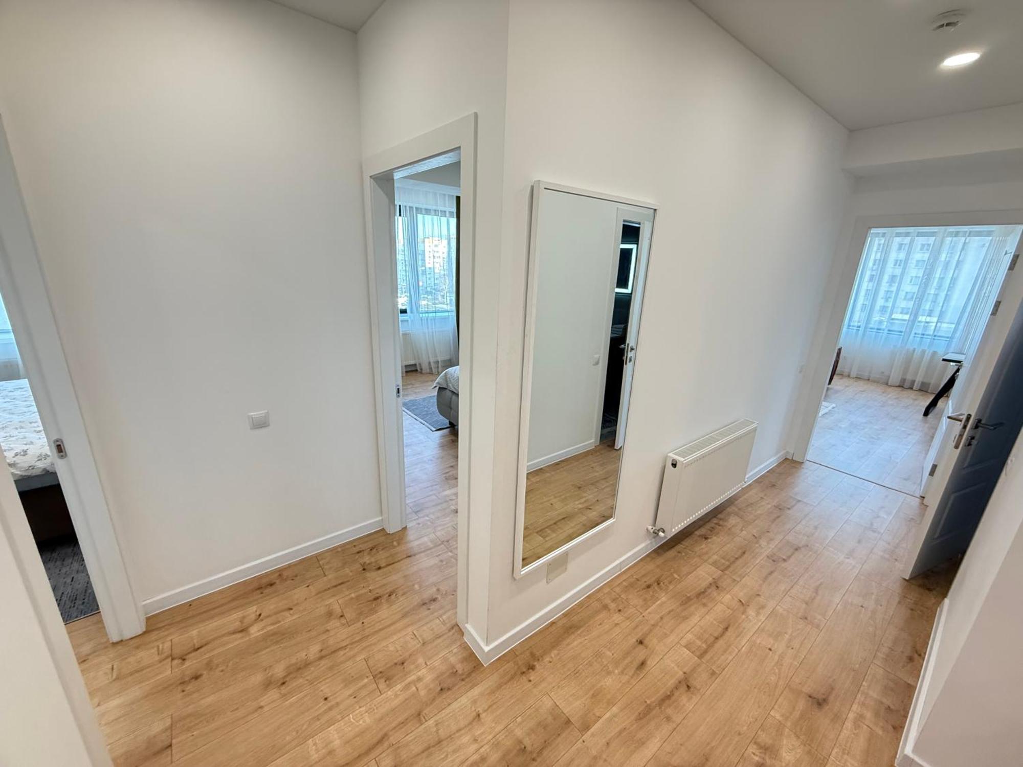 Rentnow Large And Cozy In The Center, Parking Daire